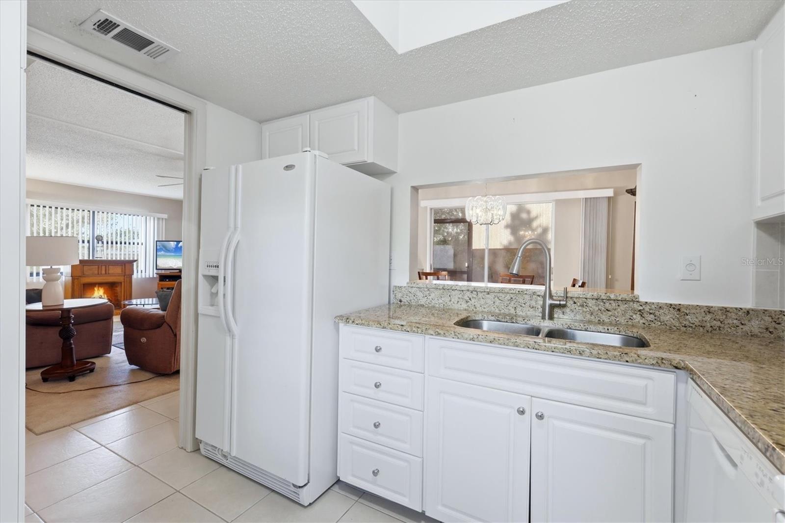 2756 CLUBHOUSE DR #101, SARASOTA, FL, 34232