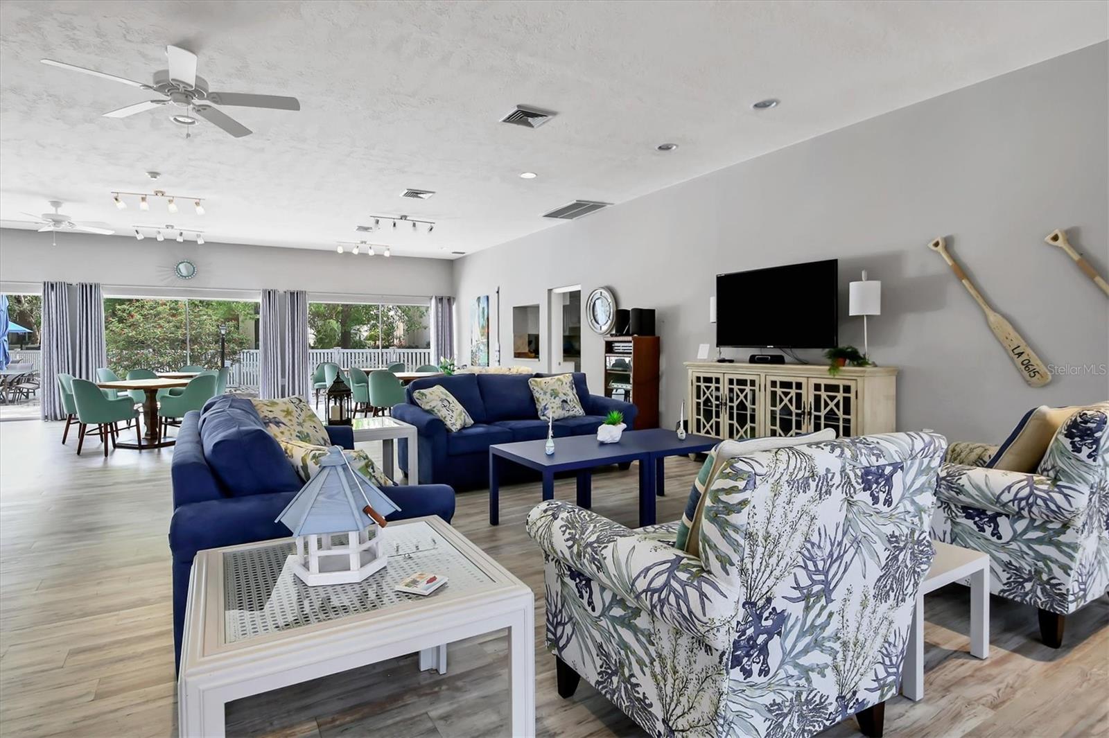 2756 CLUBHOUSE DR #101, SARASOTA, FL, 34232