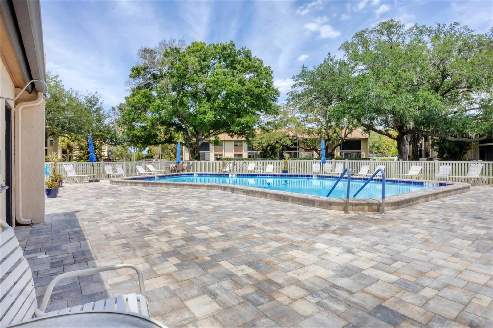 2756 CLUBHOUSE DR #101, SARASOTA, FL, 34232