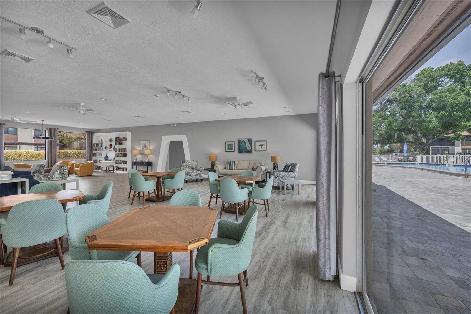 2756 CLUBHOUSE DR #101, SARASOTA, FL, 34232