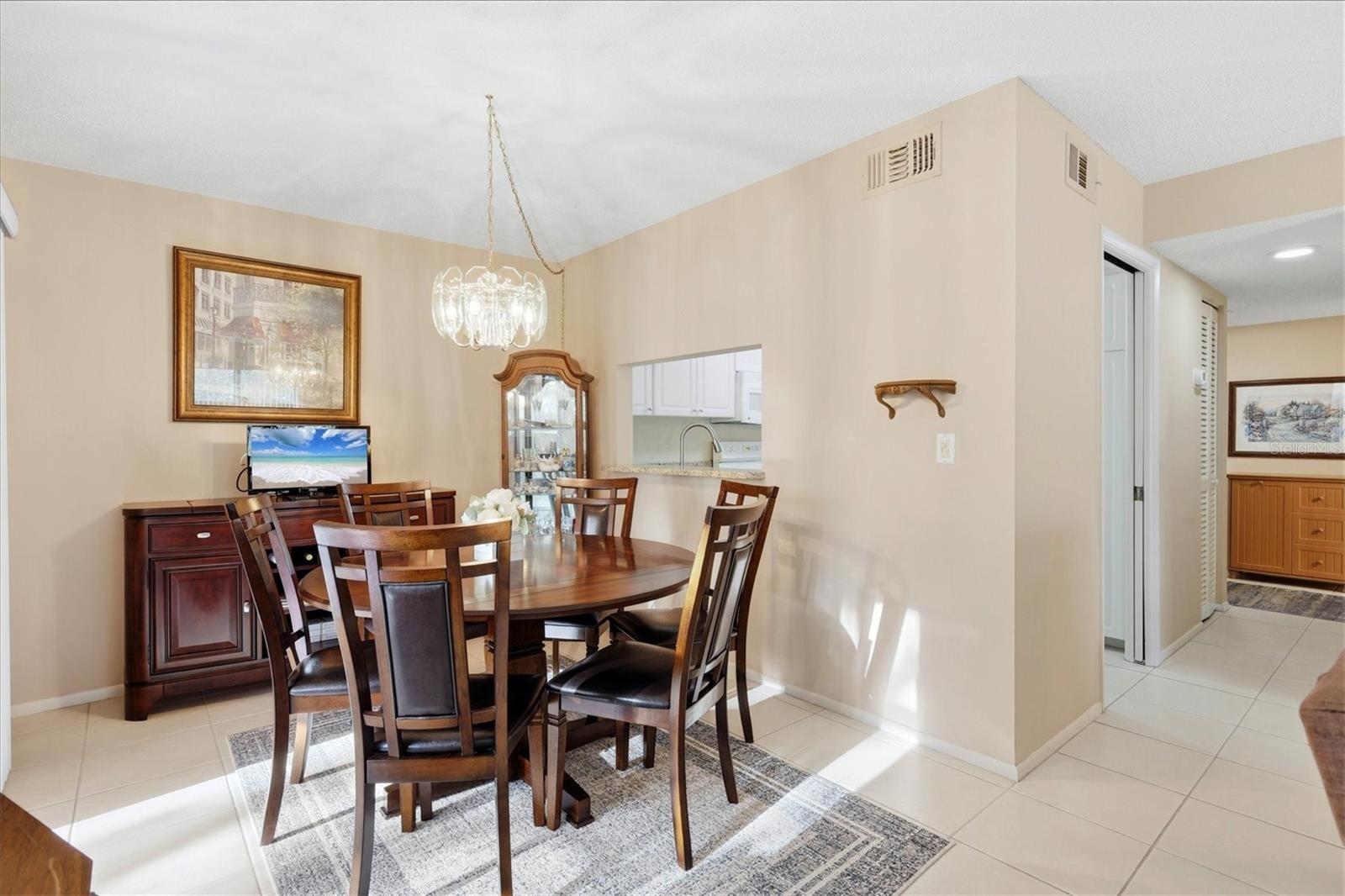 2756 CLUBHOUSE DR #101, SARASOTA, FL, 34232