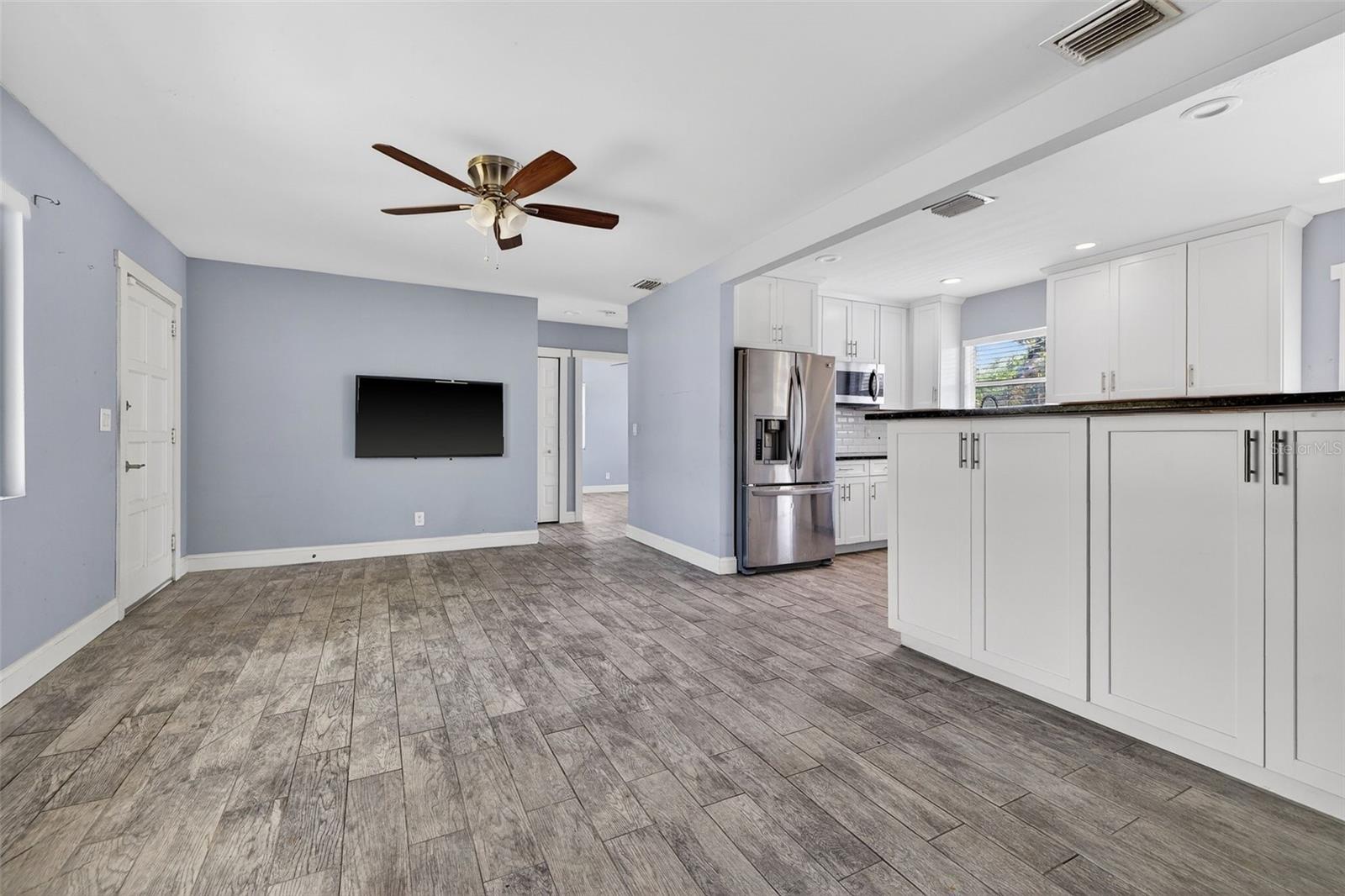 734 40TH AVE NE, ST PETERSBURG, FL, 33703