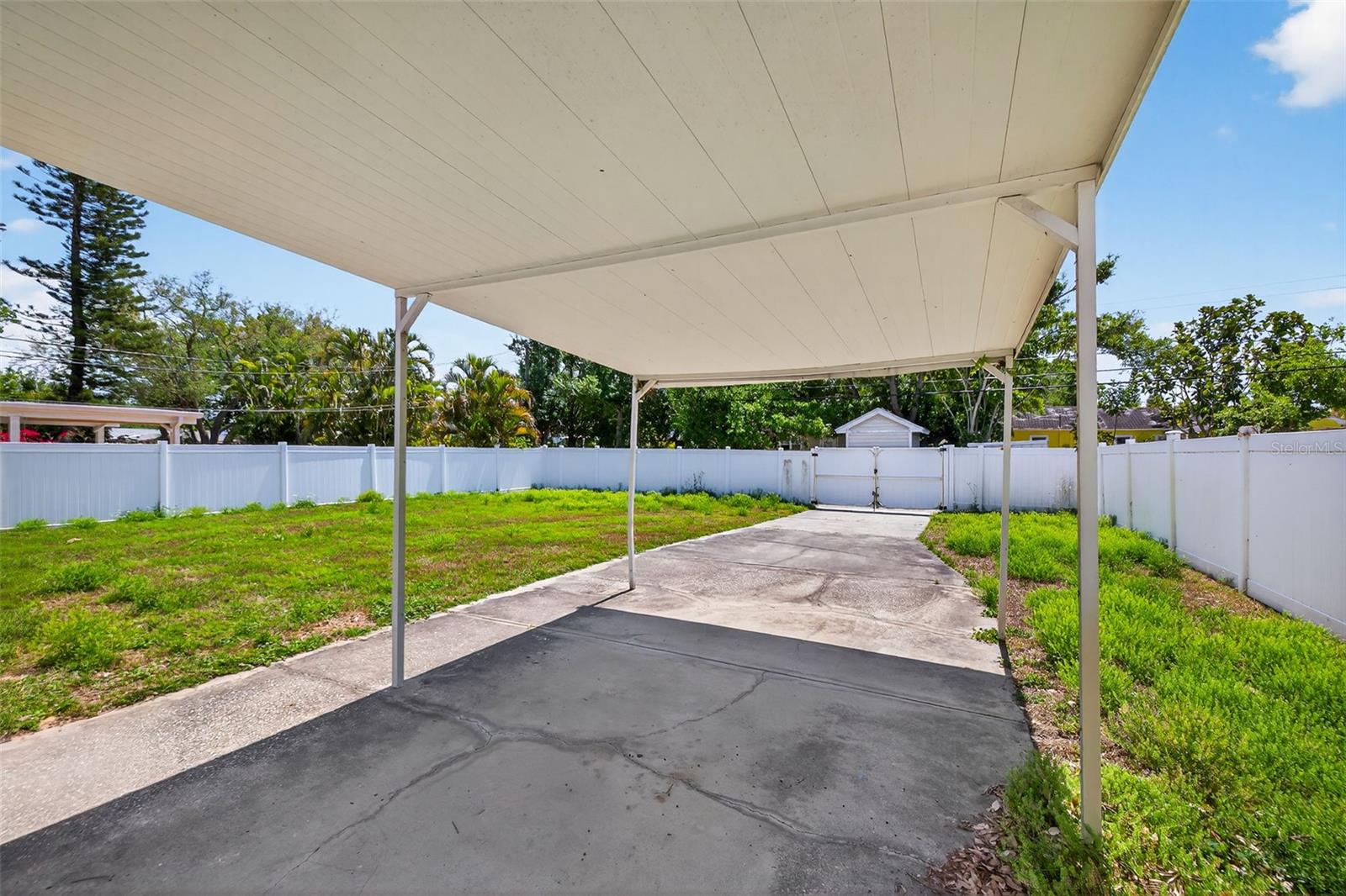 734 40TH AVE NE, ST PETERSBURG, FL, 33703