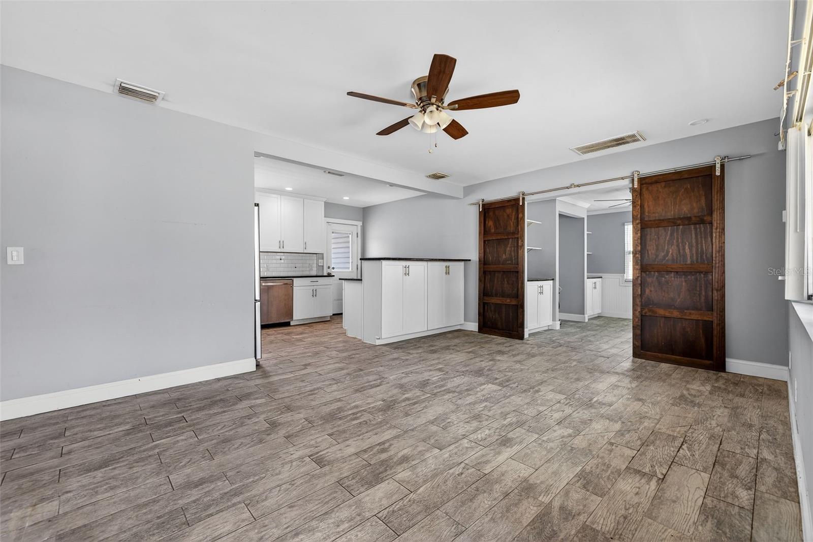 734 40TH AVE NE, ST PETERSBURG, FL, 33703