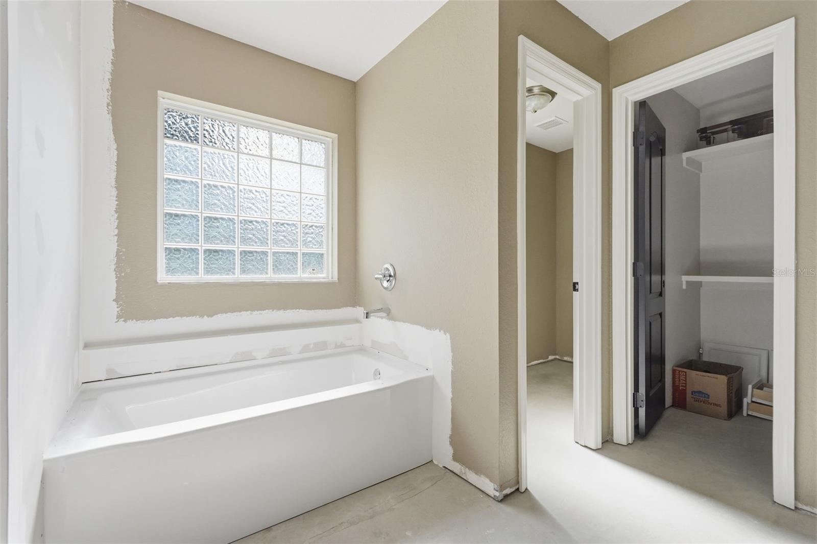 42 SUNRISE DR, OCALA, FL, 34472