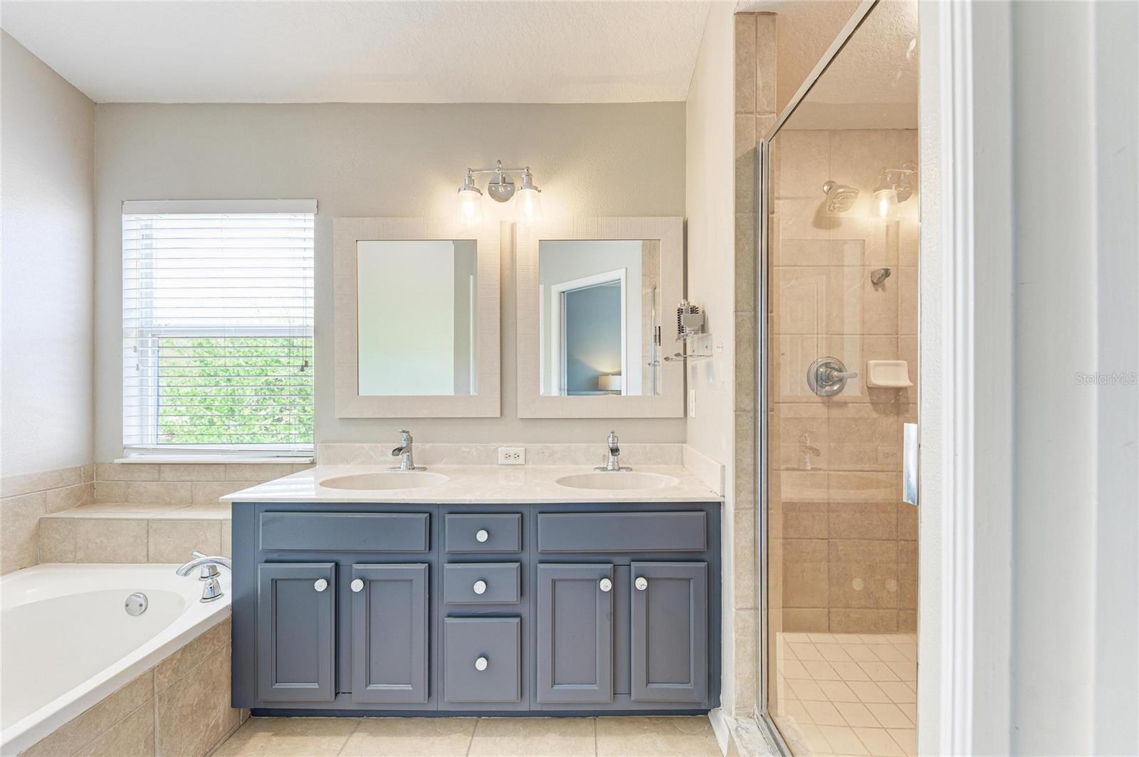 6123 BLUE RUNNER CT, LAKEWOOD RANCH, FL, 34202