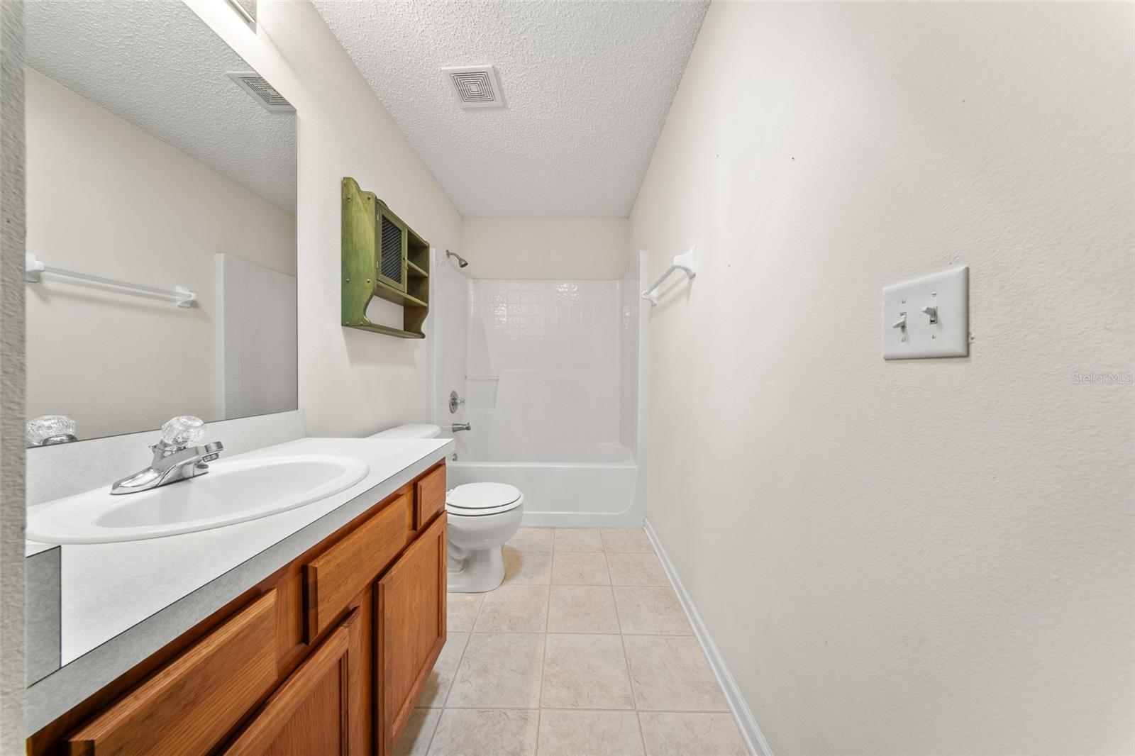 19 POSTMAN LN, PALM COAST, FL, 32164