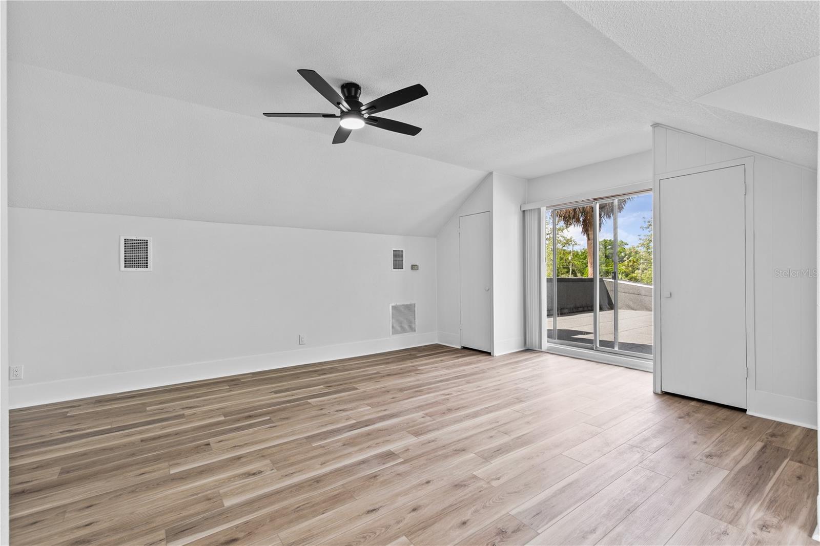 1803 E ORANGE AVE, EUSTIS, FL, 32726