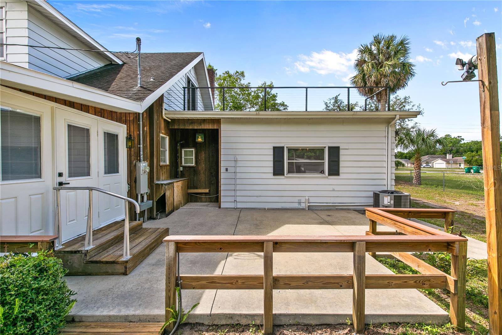 1803 E ORANGE AVE, EUSTIS, FL, 32726