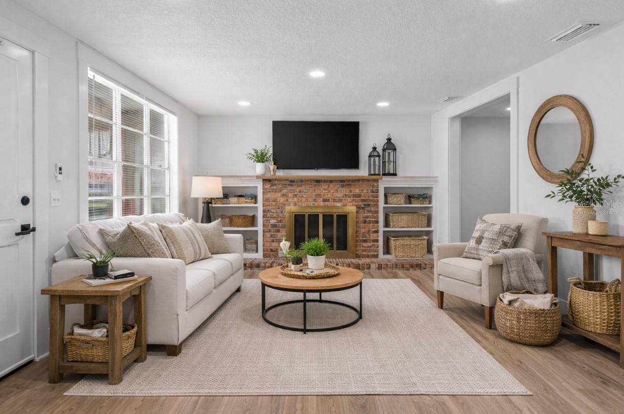 1803 E ORANGE AVE, EUSTIS, FL, 32726