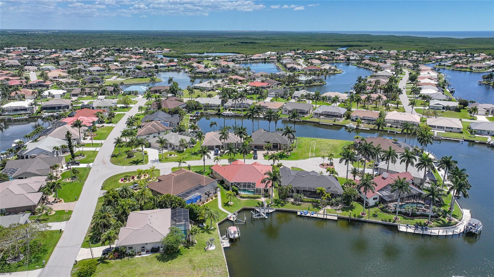 518 SAINT GIRONS CT, PUNTA GORDA, FL, 33950