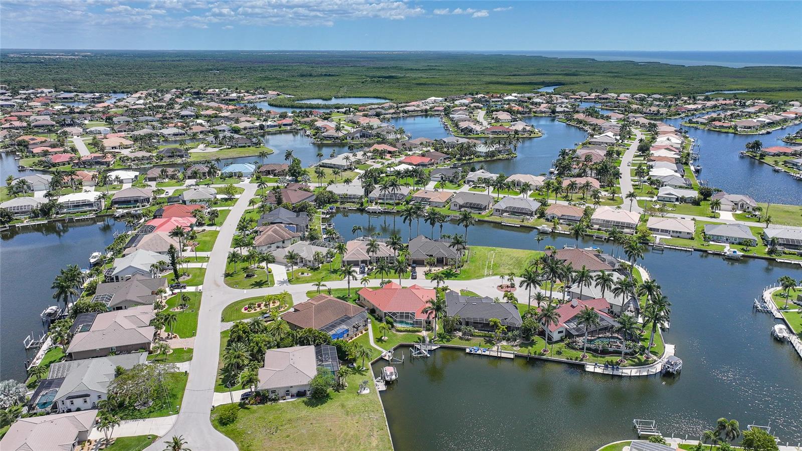 518 SAINT GIRONS CT, PUNTA GORDA, FL, 33950
