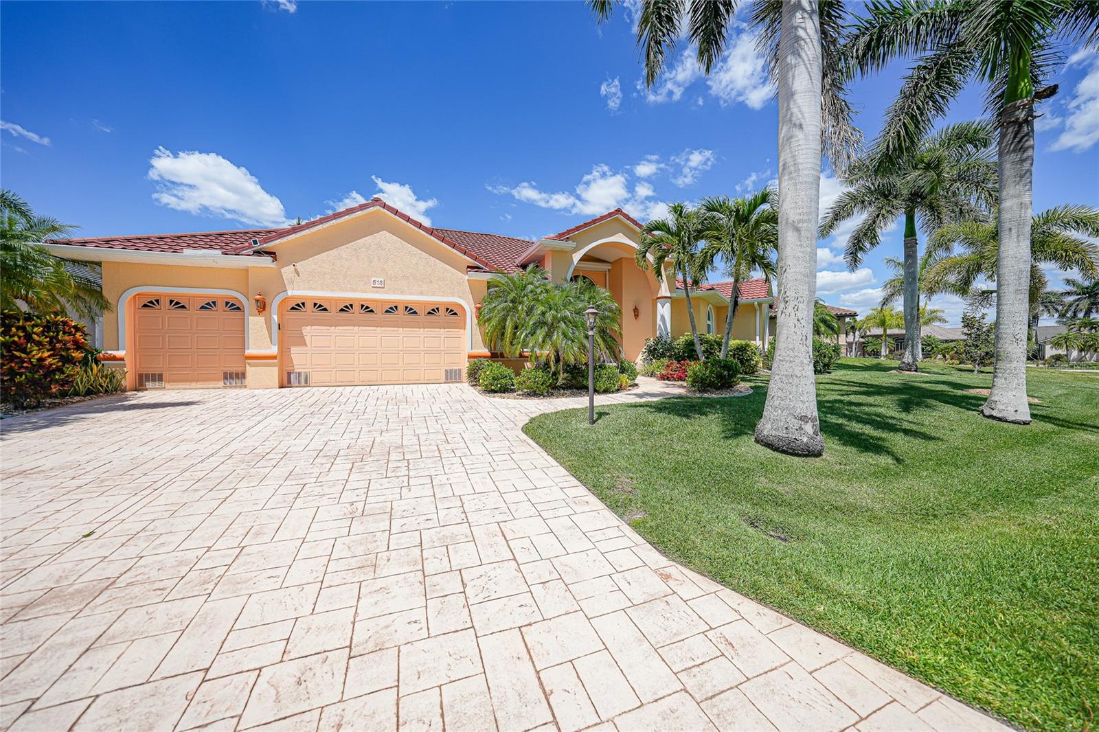 518 SAINT GIRONS CT, PUNTA GORDA, FL, 33950
