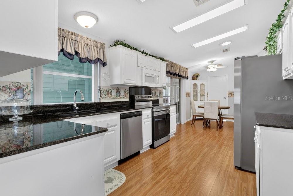 645 DREAMA DR, DAVENPORT, FL, 33897