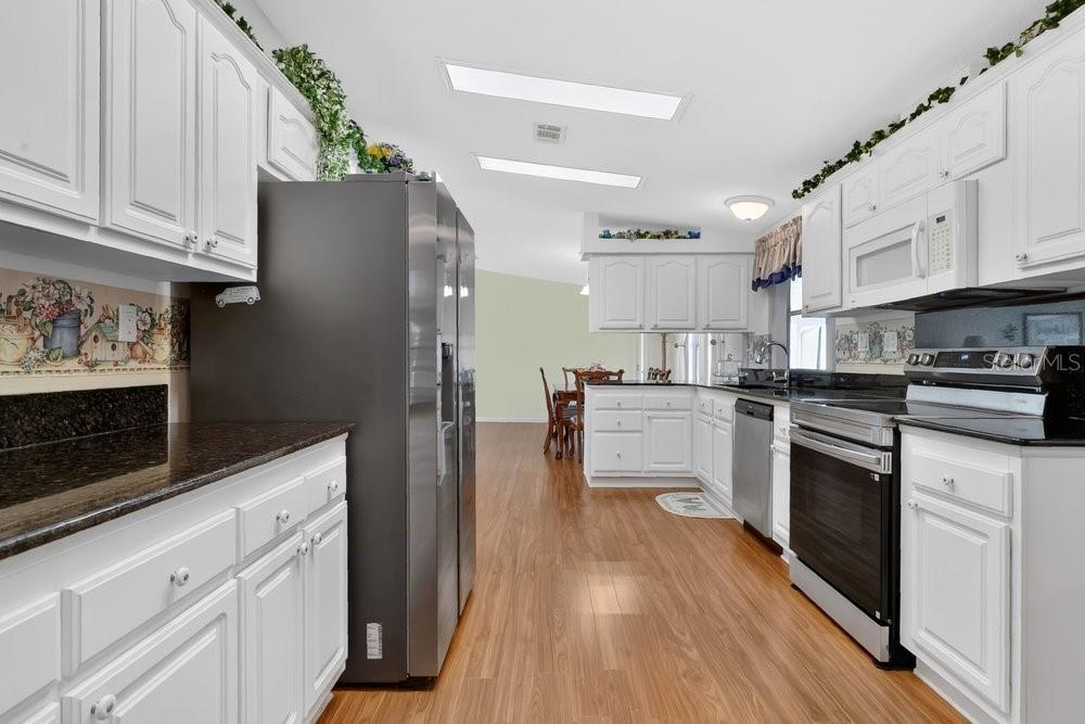 645 DREAMA DR, DAVENPORT, FL, 33897