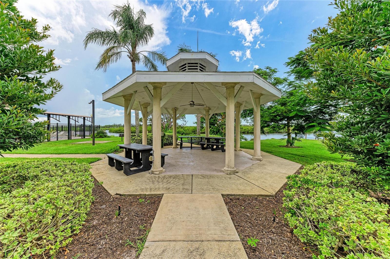1007 50TH ST E, BRADENTON, FL, 34208