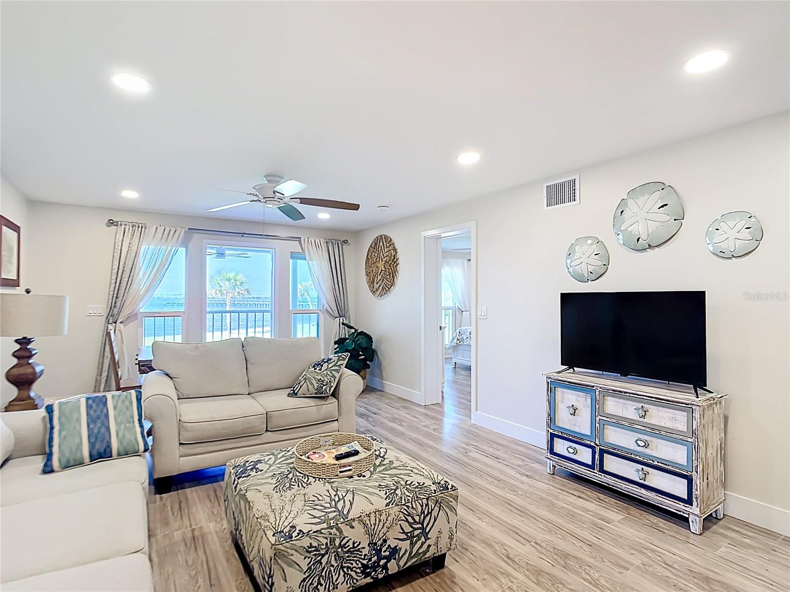 4410 WARREN AVE #101, PORT CHARLOTTE, FL, 33953