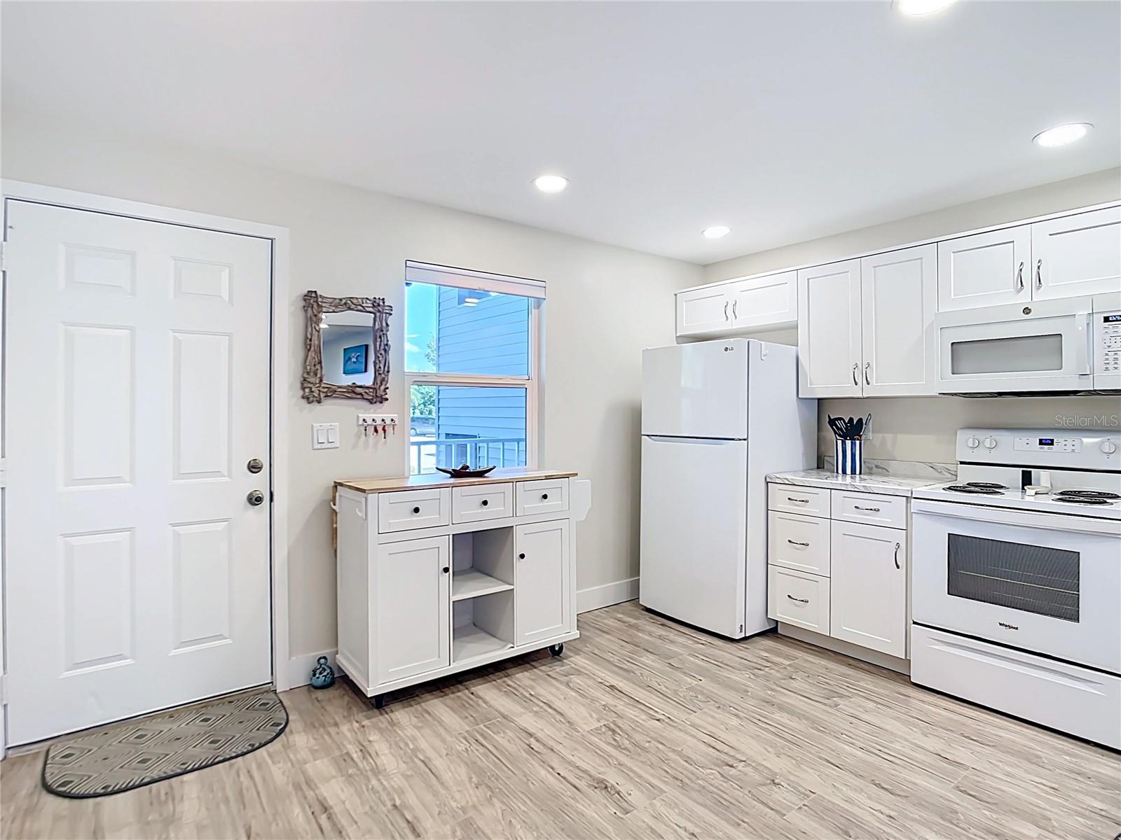 4410 WARREN AVE #101, PORT CHARLOTTE, FL, 33953