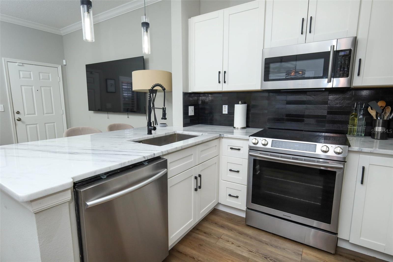 2202 ELIZABETH AVE #B, ORLANDO, FL, 32804