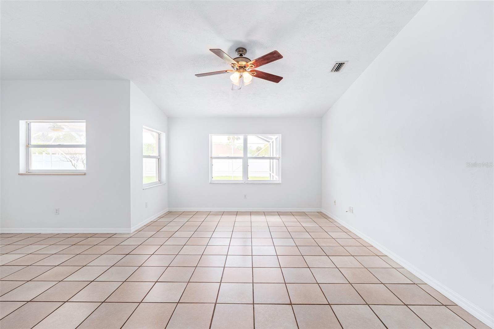 26 PILLAR LN, PALM COAST, FL, 32164