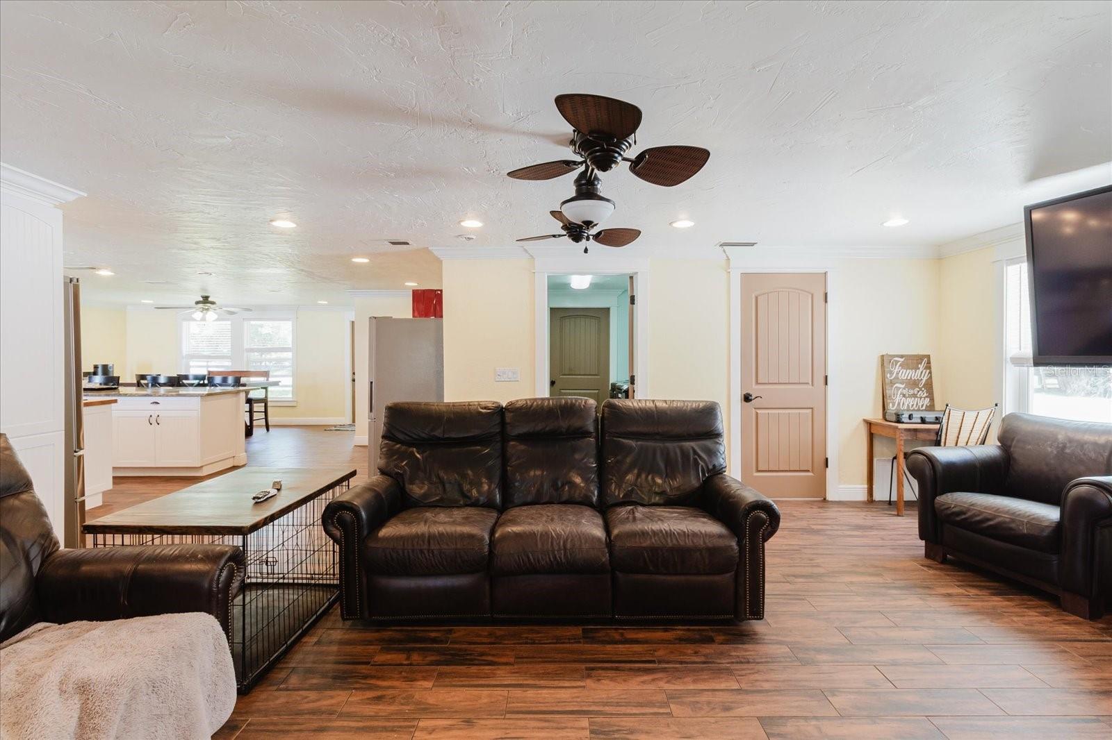 8105 BROWER DR, BRADENTON, FL, 34211