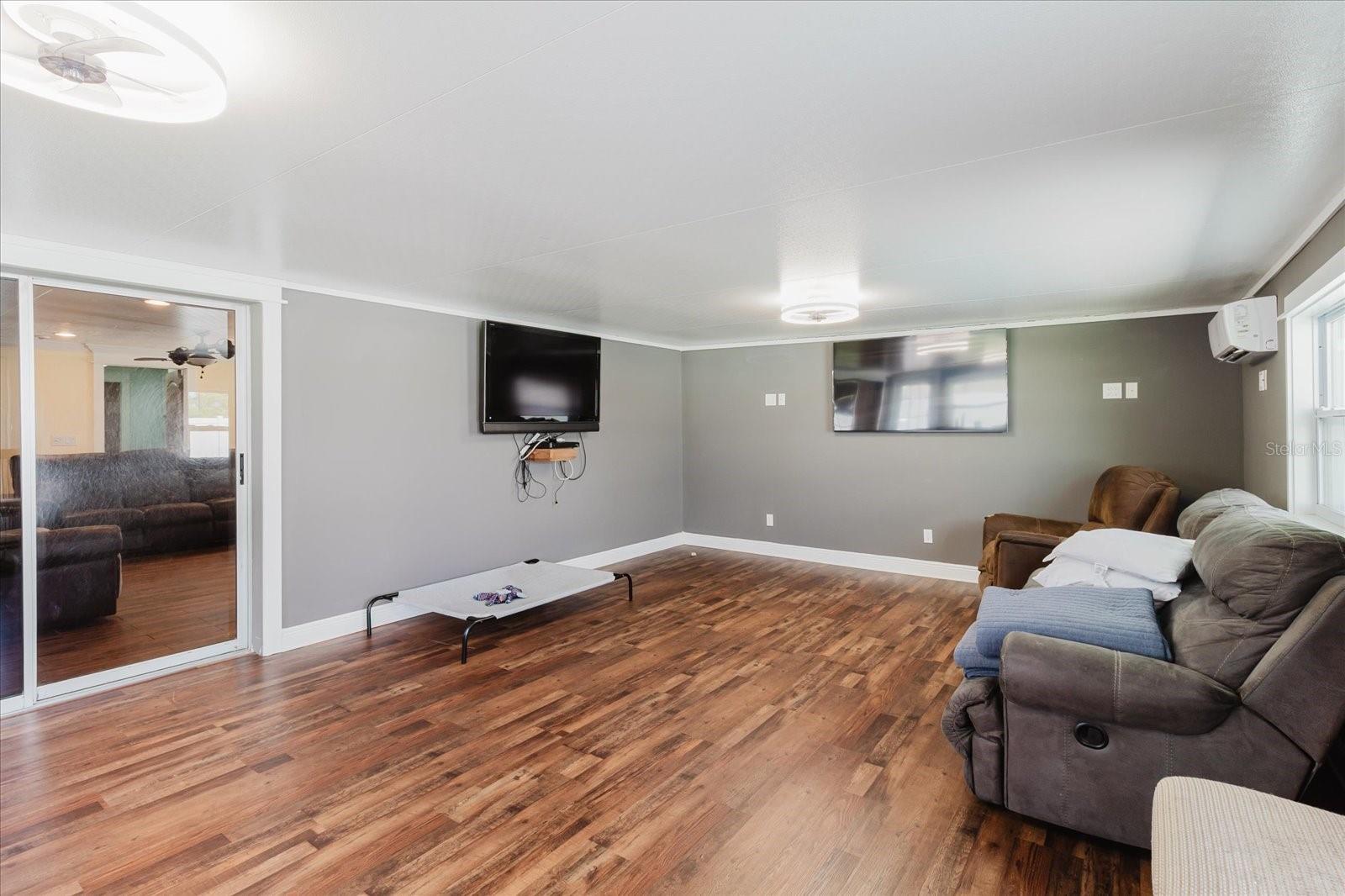 8105 BROWER DR, BRADENTON, FL, 34211