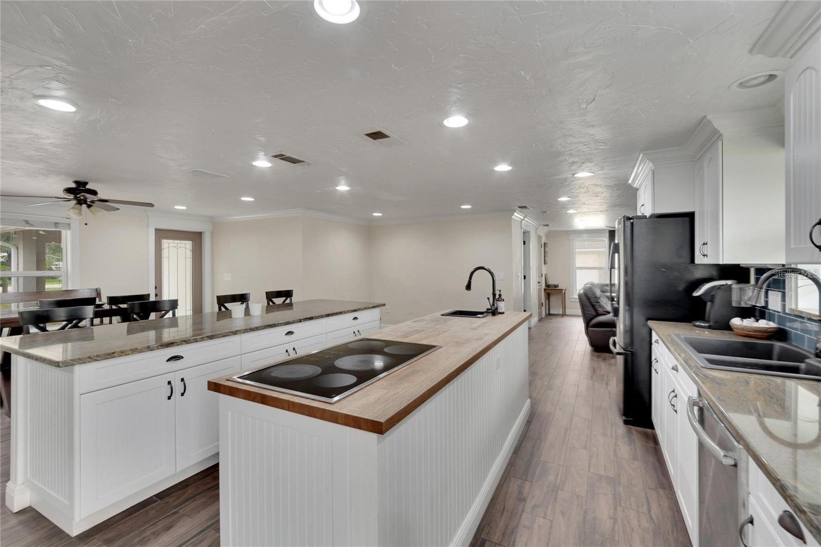 8105 BROWER DR, BRADENTON, FL, 34211