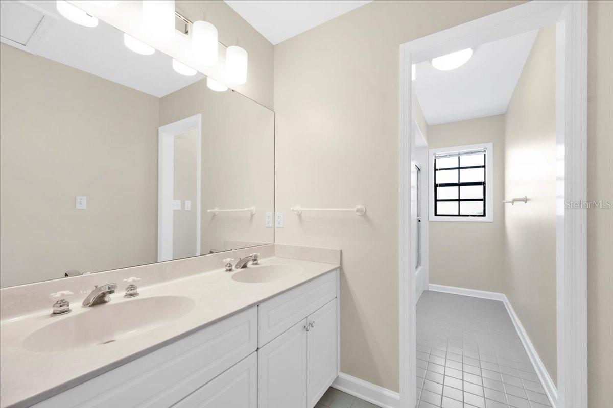 1310 ROLLING WOODS LN, LAKELAND, FL, 33813