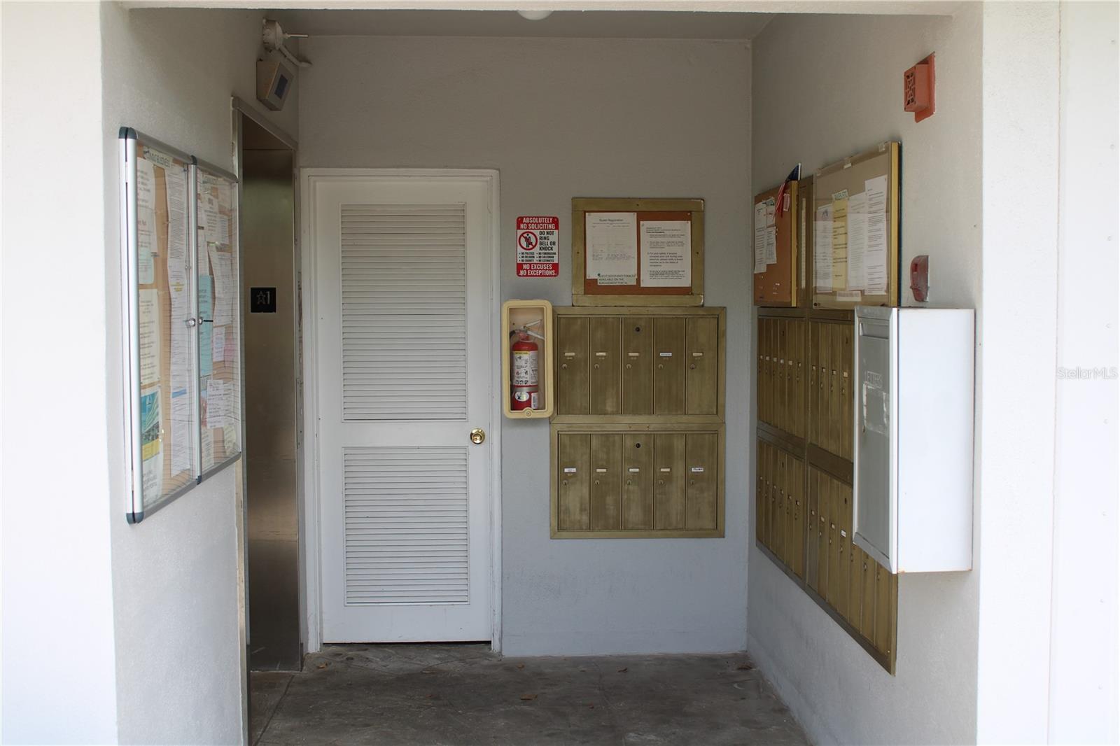 4240 IRONWOOD CIR #404, BRADENTON, FL, 34209