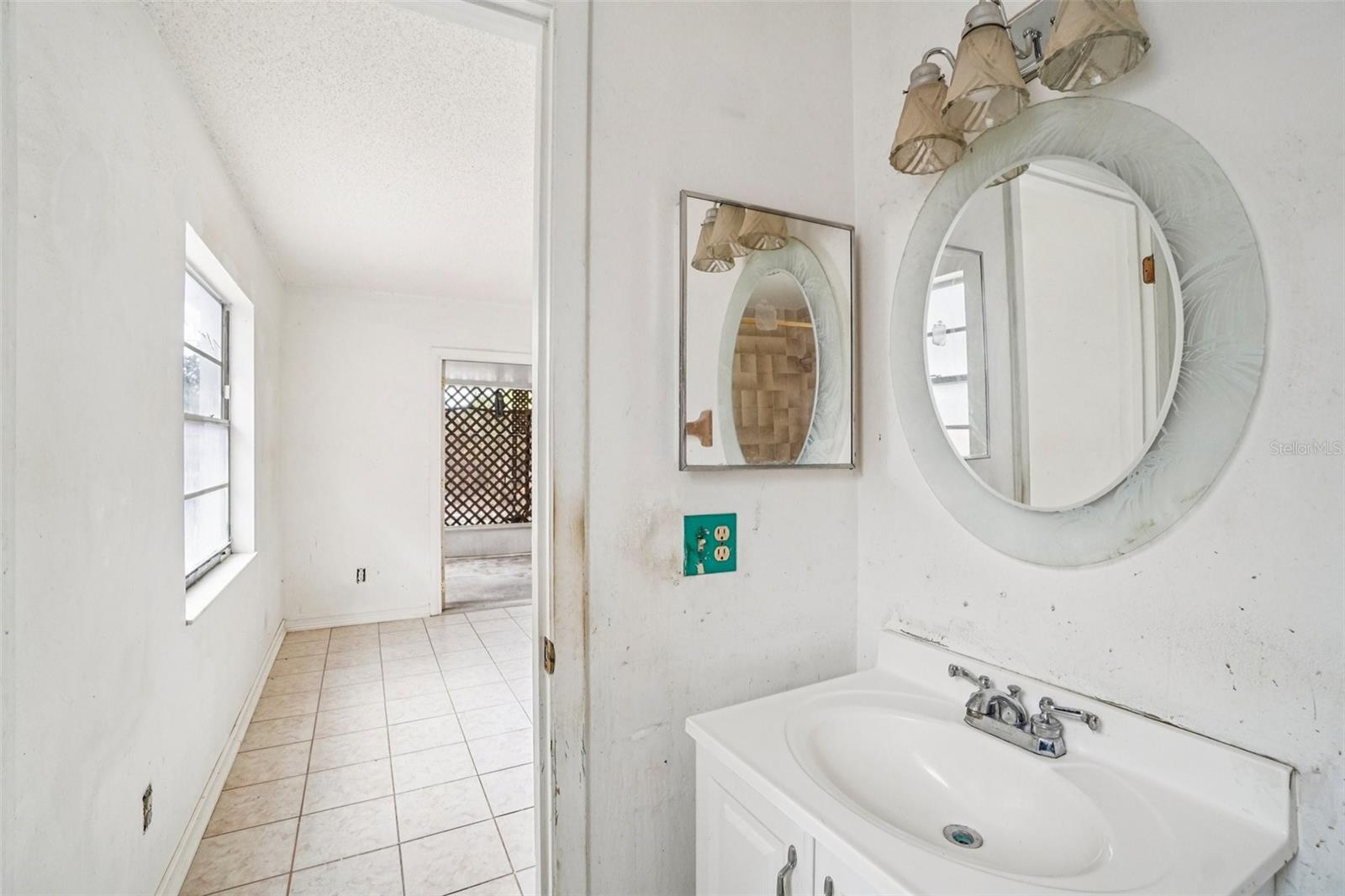 7227 32ND AVE N, ST PETERSBURG, FL, 33710