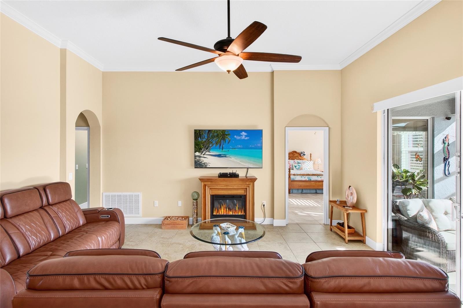 3863 BEDFORD AVE, WINTER HAVEN, FL, 33884