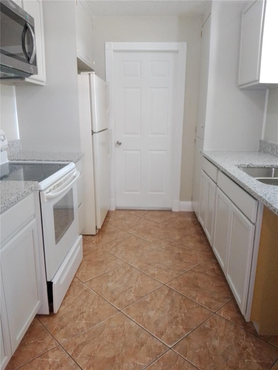2701 S DELLWOOD DR, EUSTIS, FL, 32726