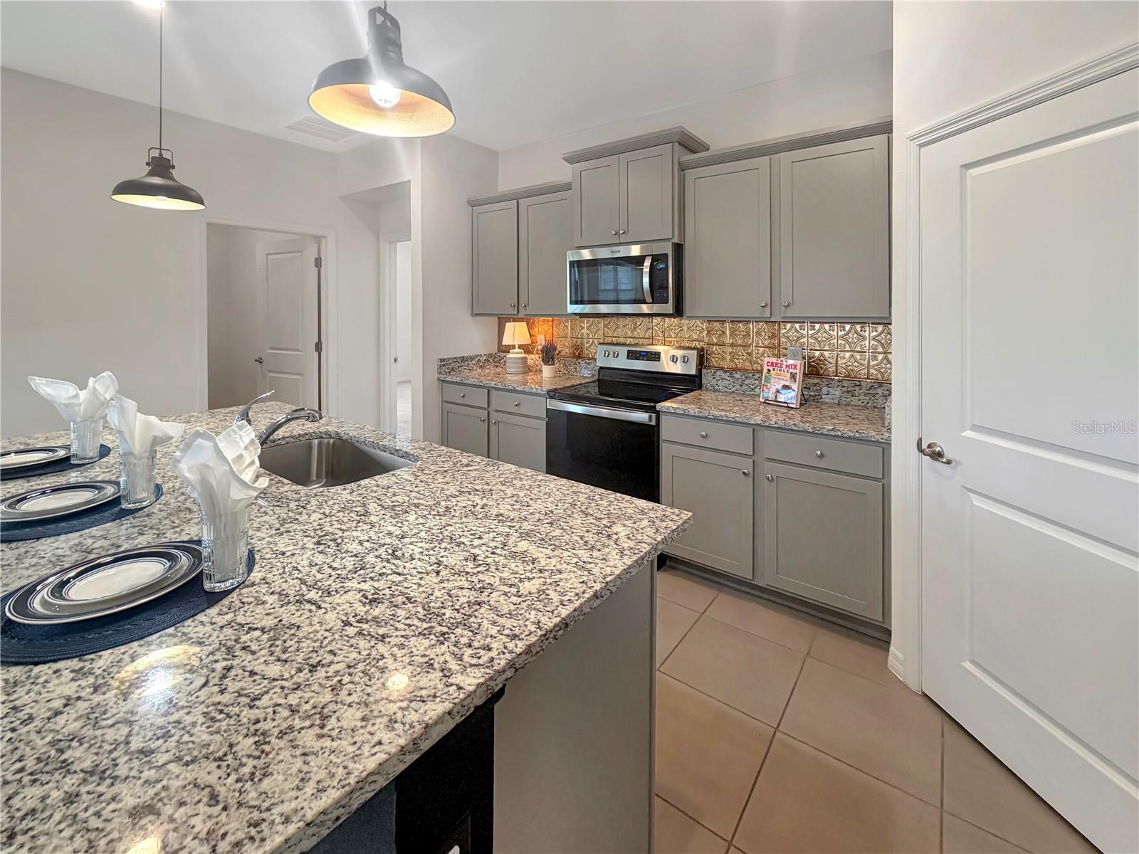 5043 STOKES WAY, WILDWOOD, FL, 34785