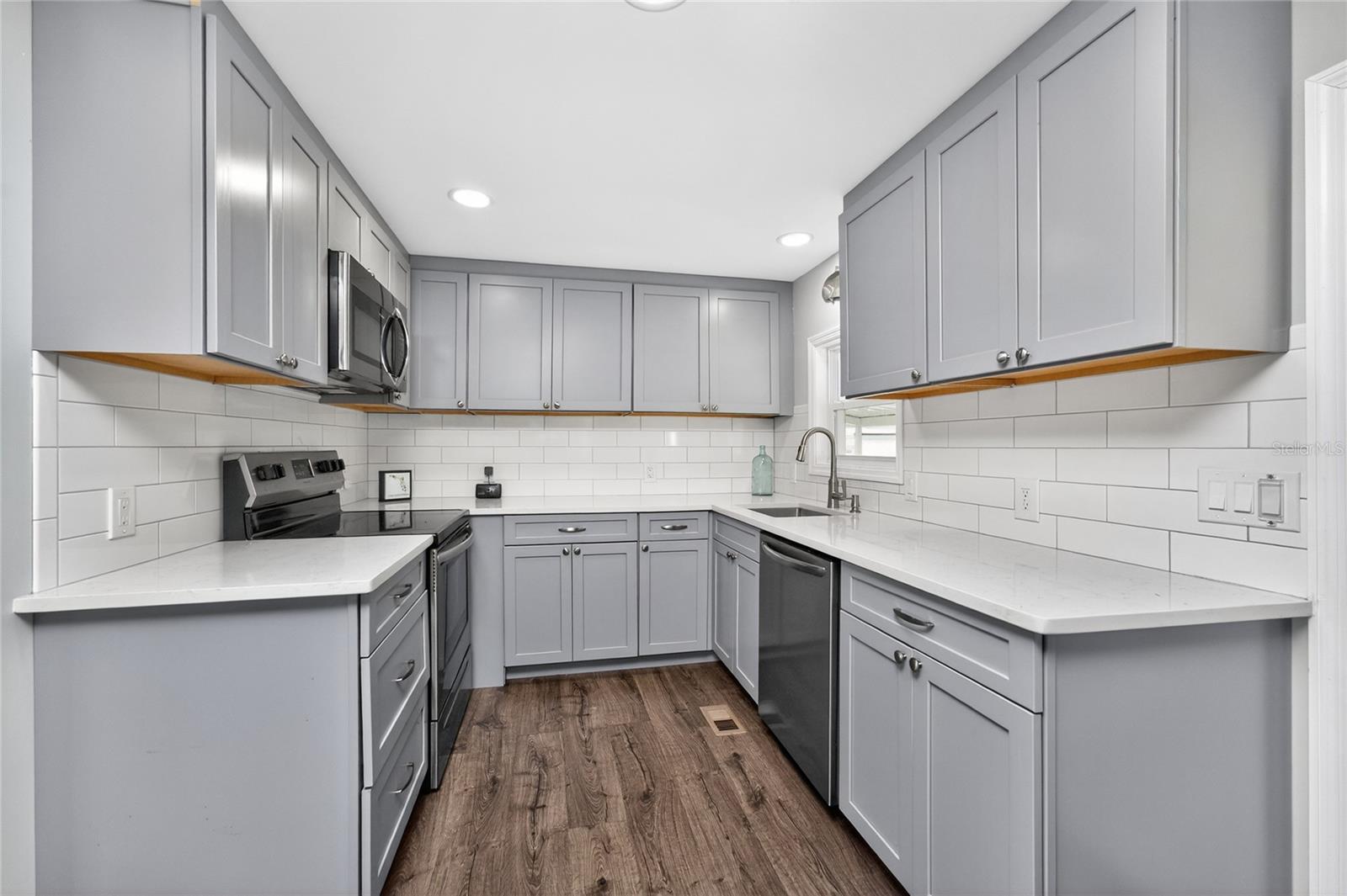 258 VIA DE LUNA, ENGLEWOOD, FL, 34224