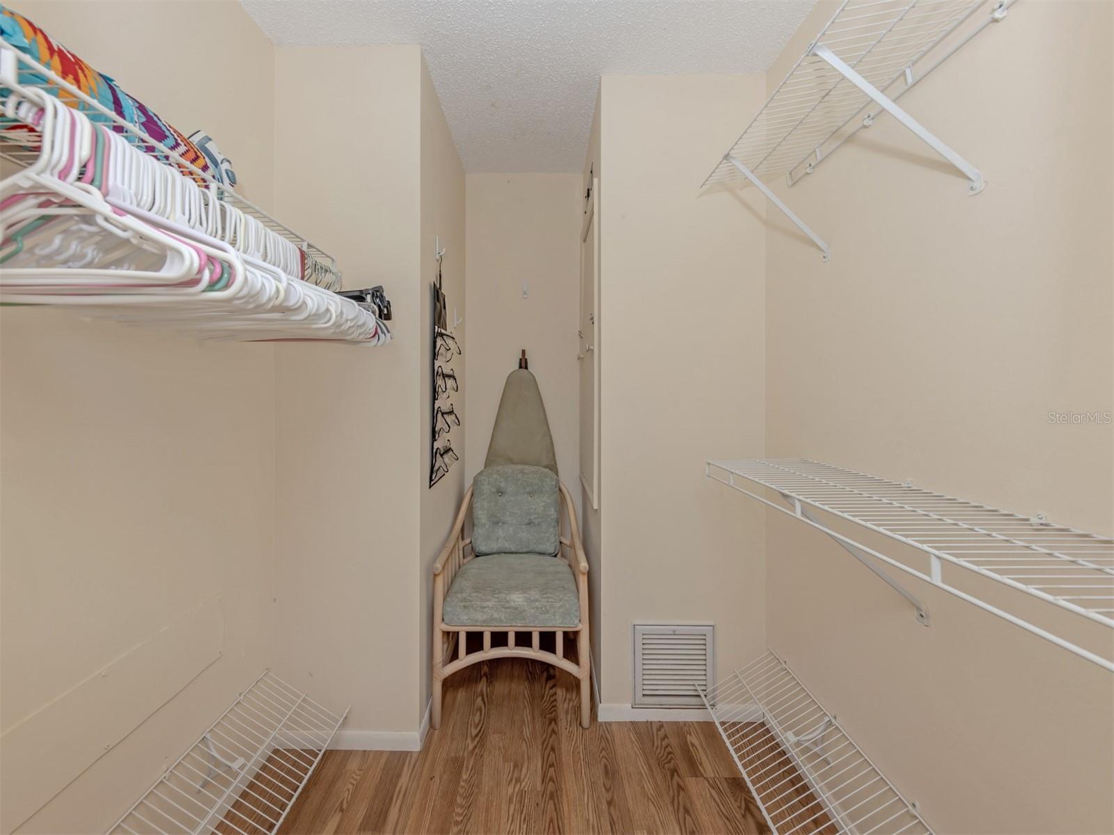 414 CIRCLEWOOD DR #H2, VENICE, FL, 34293