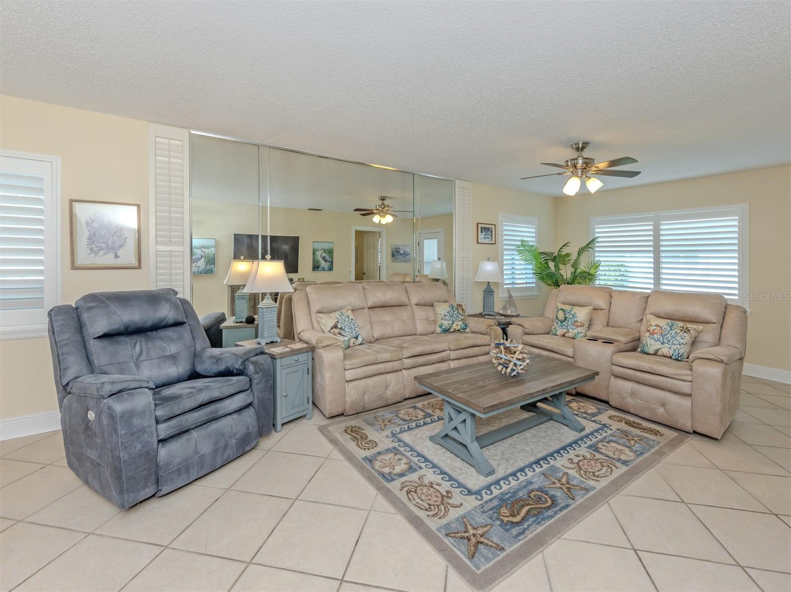 414 CIRCLEWOOD DR #H2, VENICE, FL, 34293