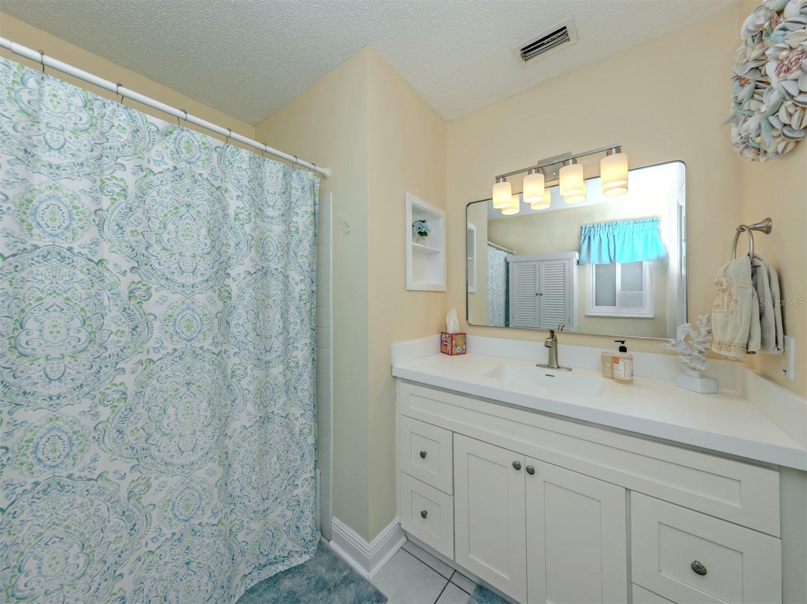 414 CIRCLEWOOD DR #H2, VENICE, FL, 34293