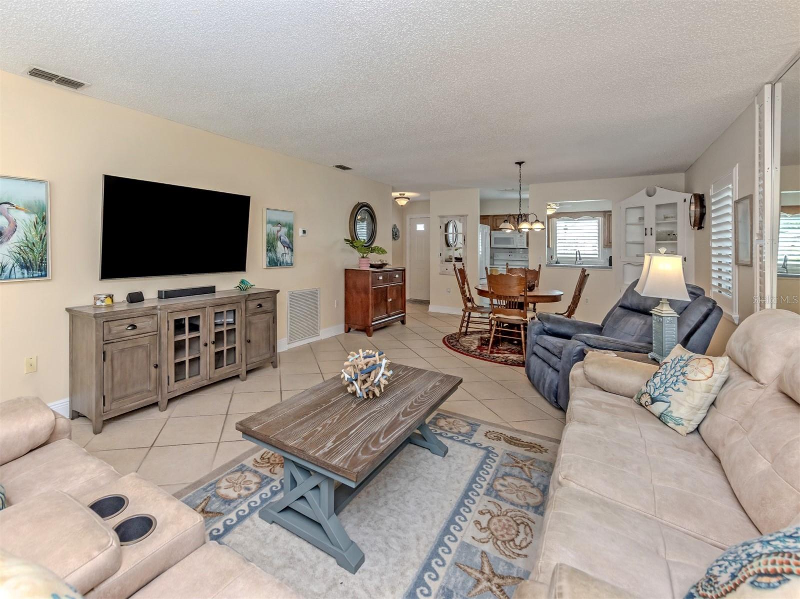 414 CIRCLEWOOD DR #H2, VENICE, FL, 34293