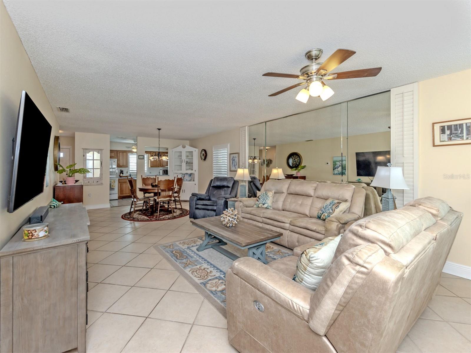 414 CIRCLEWOOD DR #H2, VENICE, FL, 34293