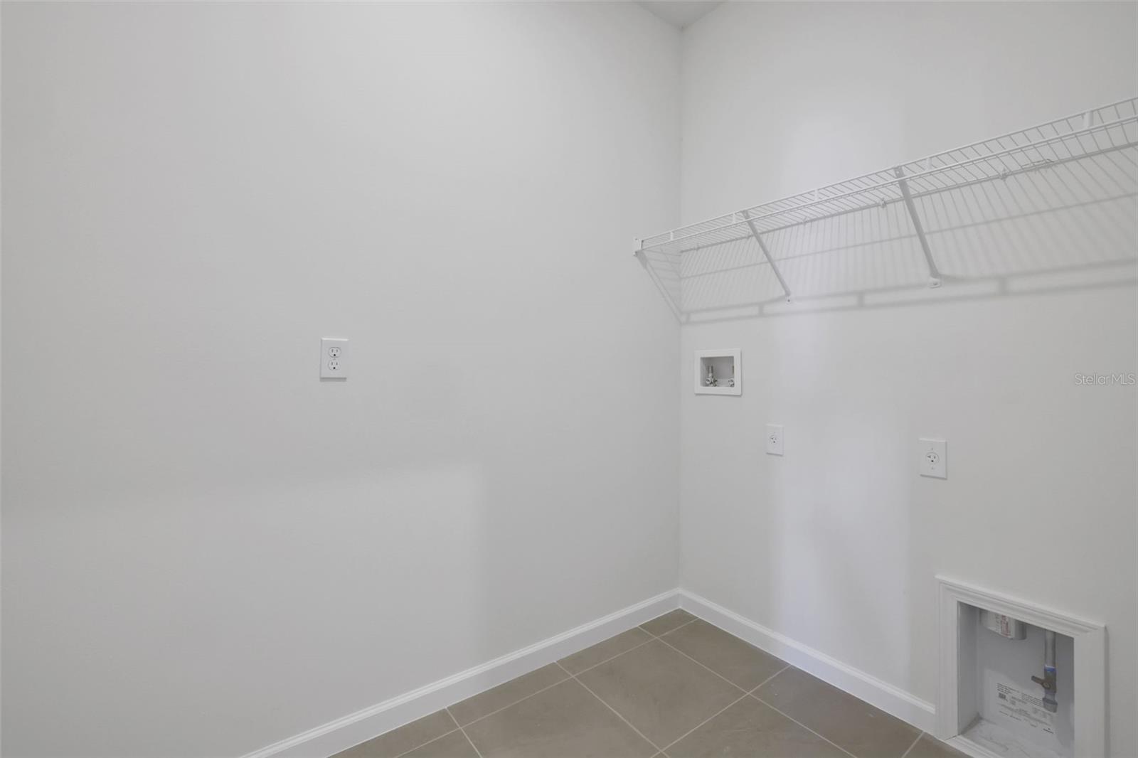 10716 NW SUNCREST LOOP, PORT ST LUCIE, FL, 34987