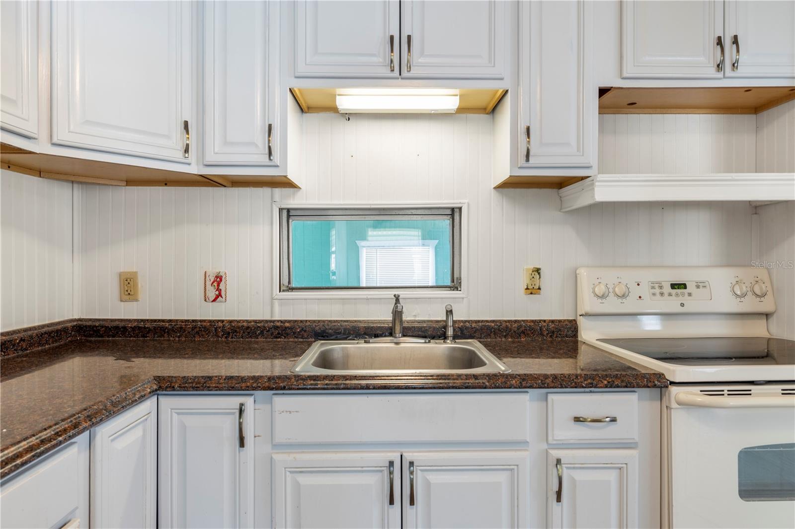 6123 RIDGEWOOD DR, ZEPHYRHILLS, FL, 33542