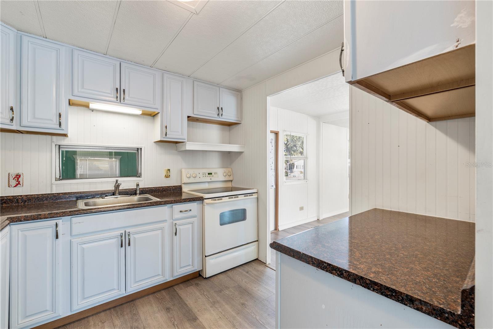 6123 RIDGEWOOD DR, ZEPHYRHILLS, FL, 33542