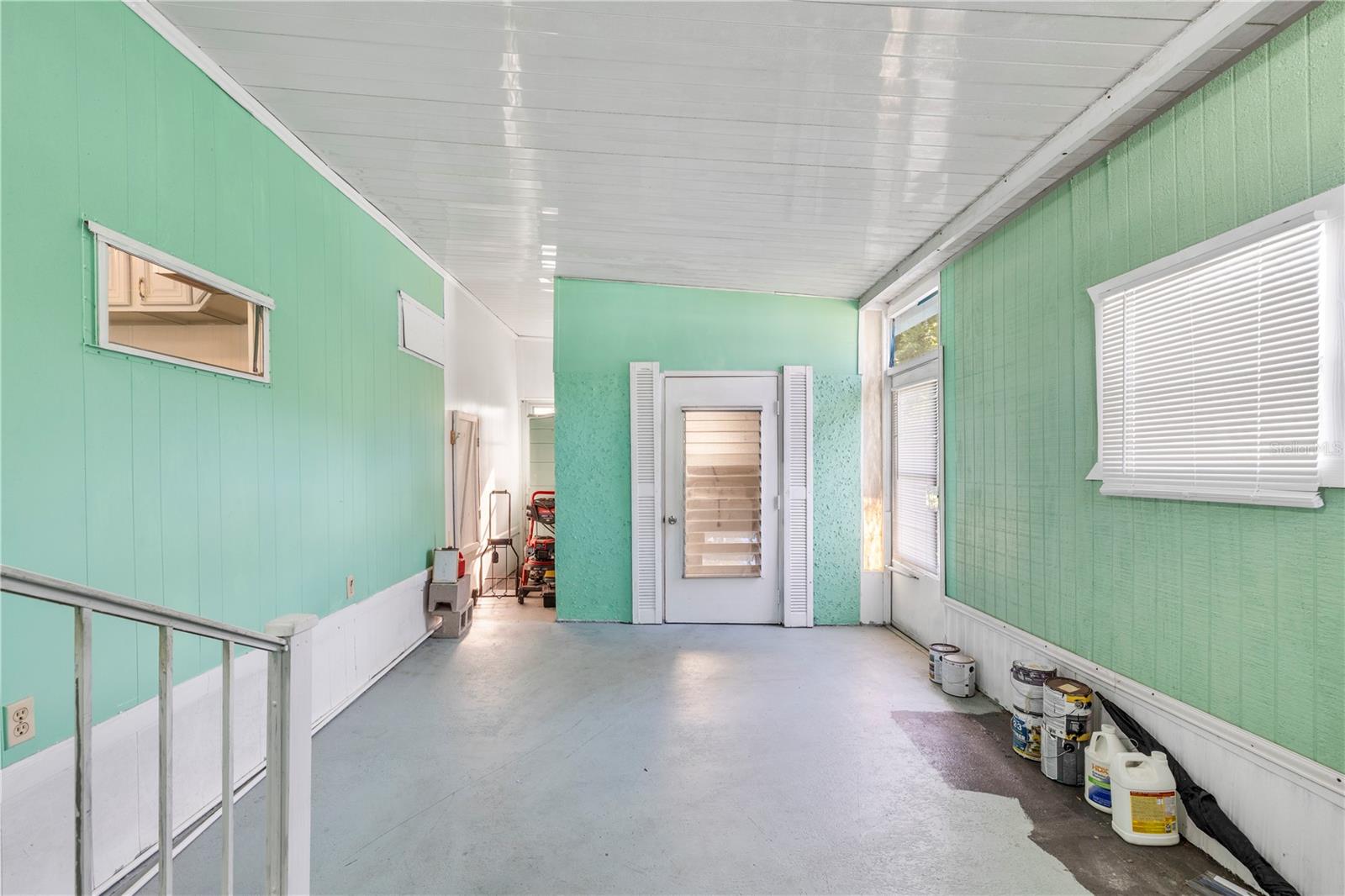 6123 RIDGEWOOD DR, ZEPHYRHILLS, FL, 33542