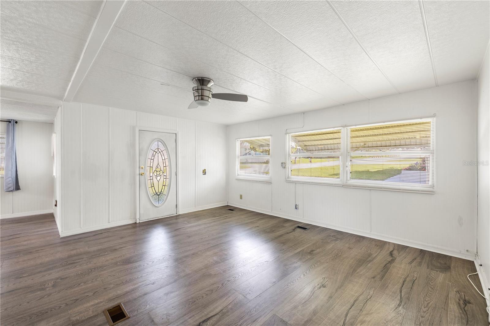 6123 RIDGEWOOD DR, ZEPHYRHILLS, FL, 33542