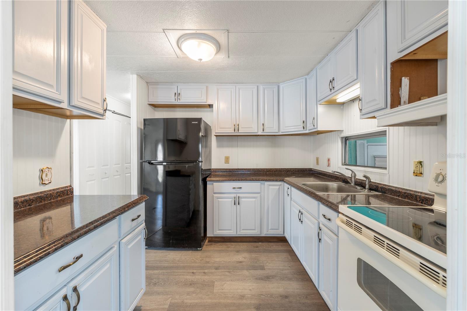 6123 RIDGEWOOD DR, ZEPHYRHILLS, FL, 33542