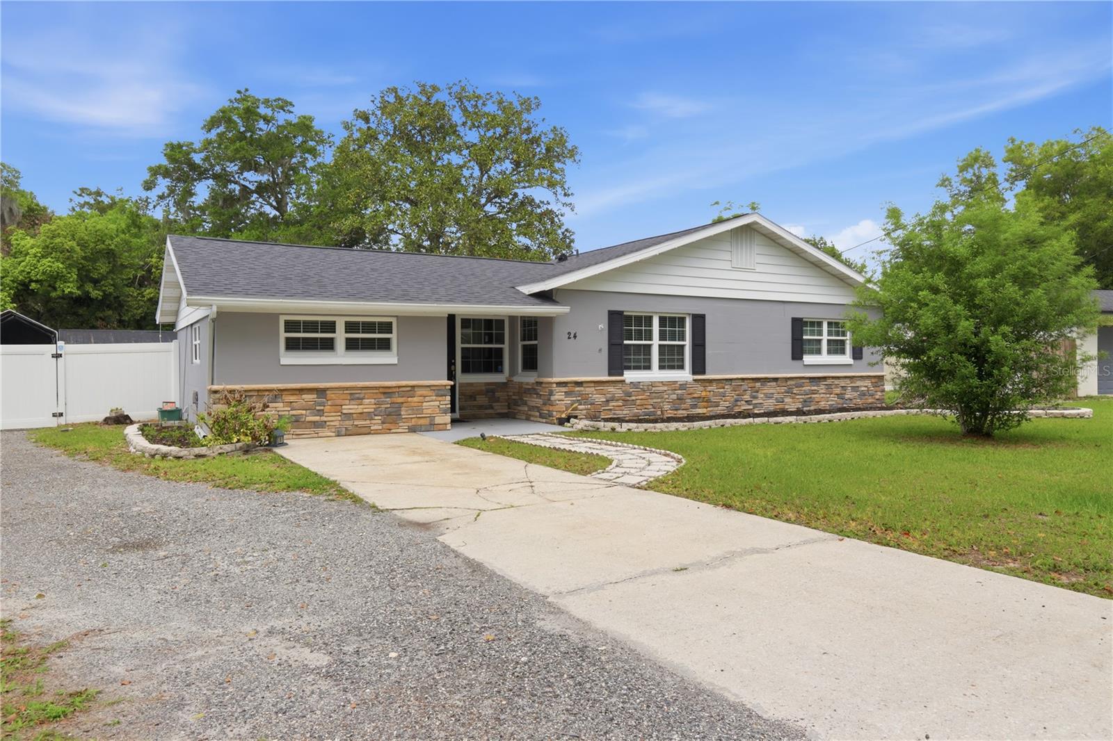 24 LILAC DR, DEBARY, FL, 32713