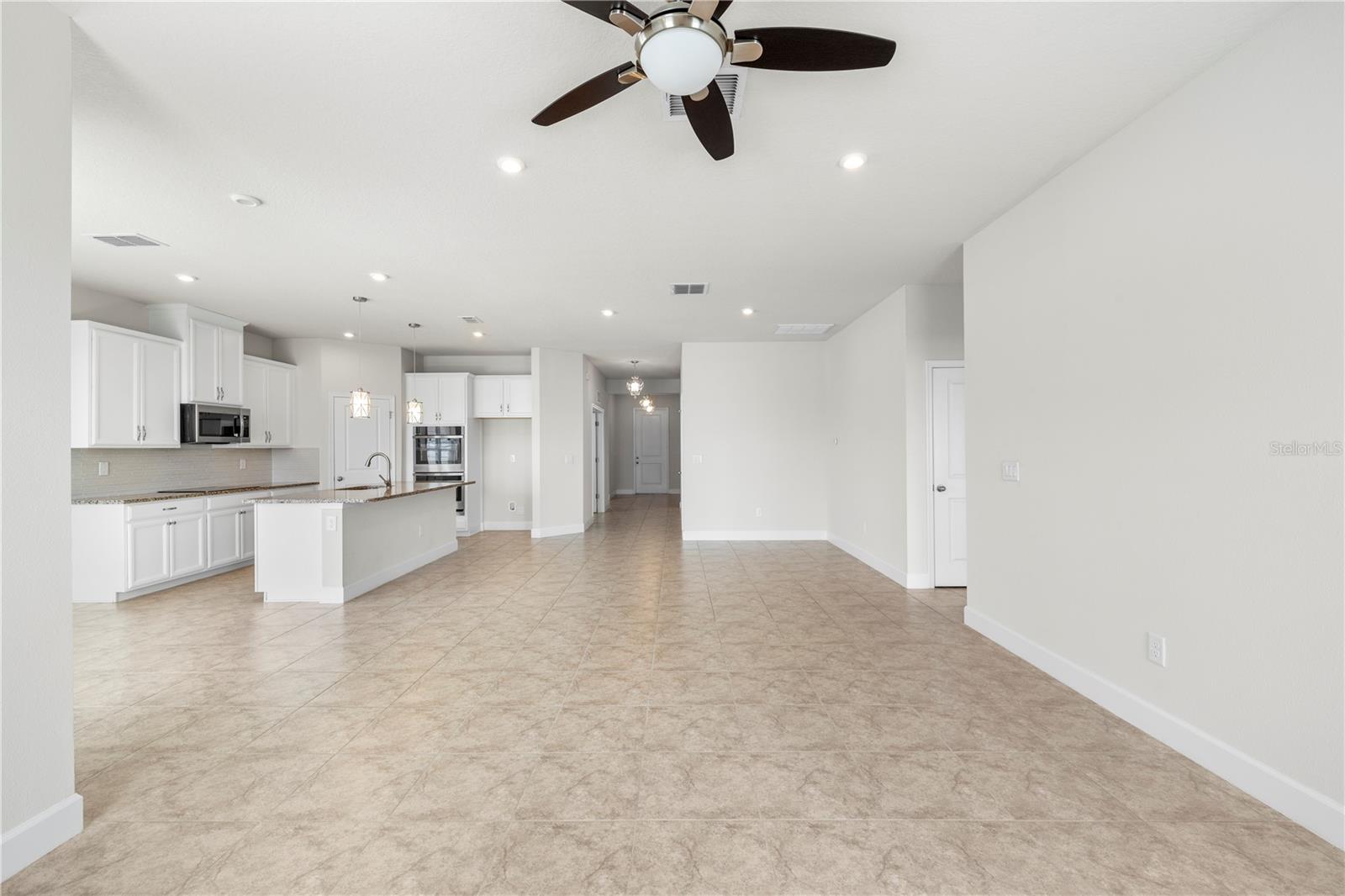 7886 GREENWAY AVE, WESLEY CHAPEL, FL, 33544