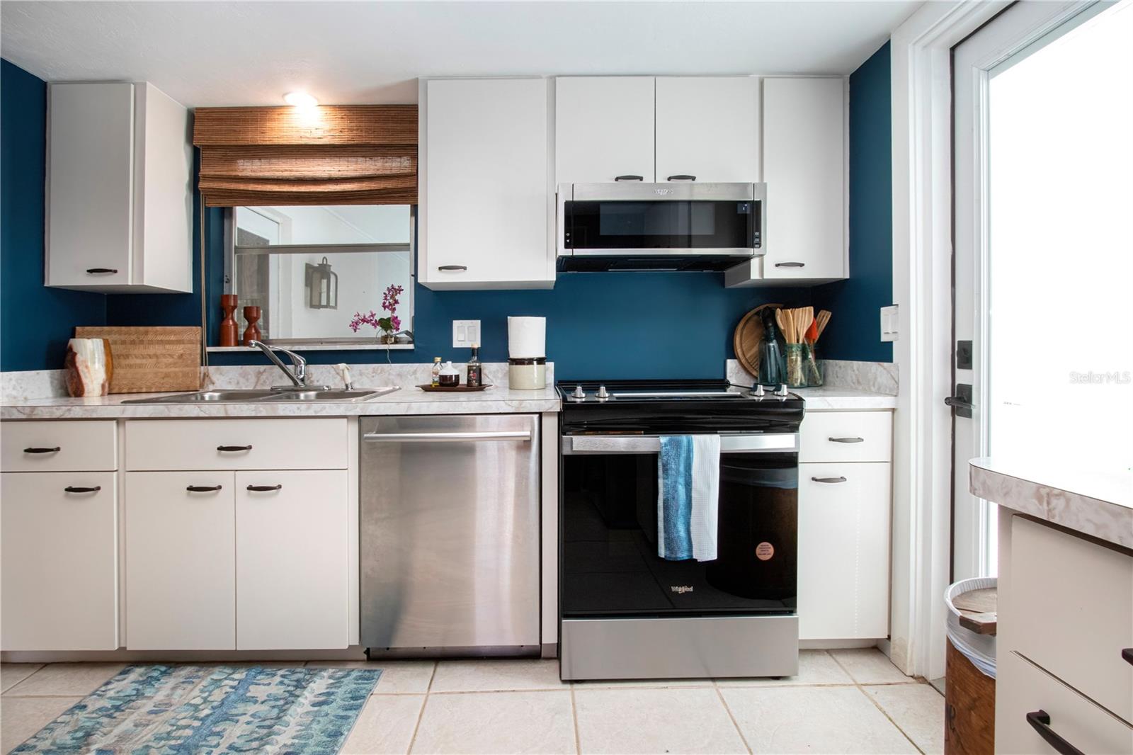 3252 WESTFORD LN #122, SARASOTA, FL, 34231