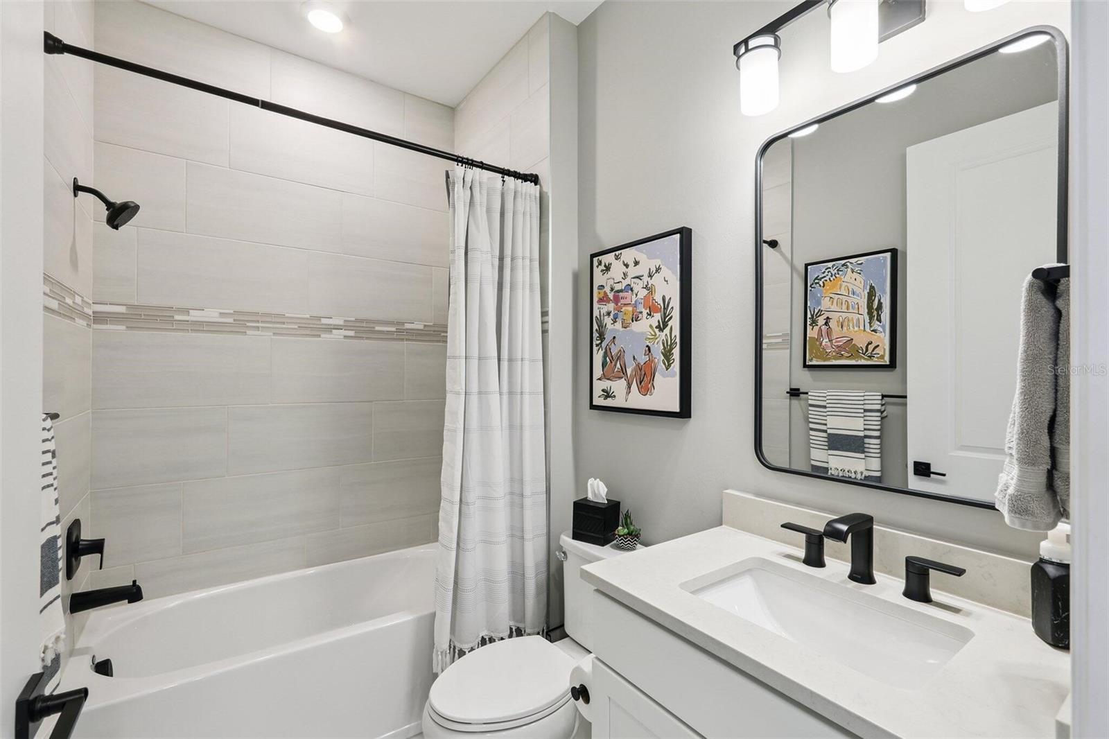 10004 CORAL SHORE DR, ENGLEWOOD, FL, 34223