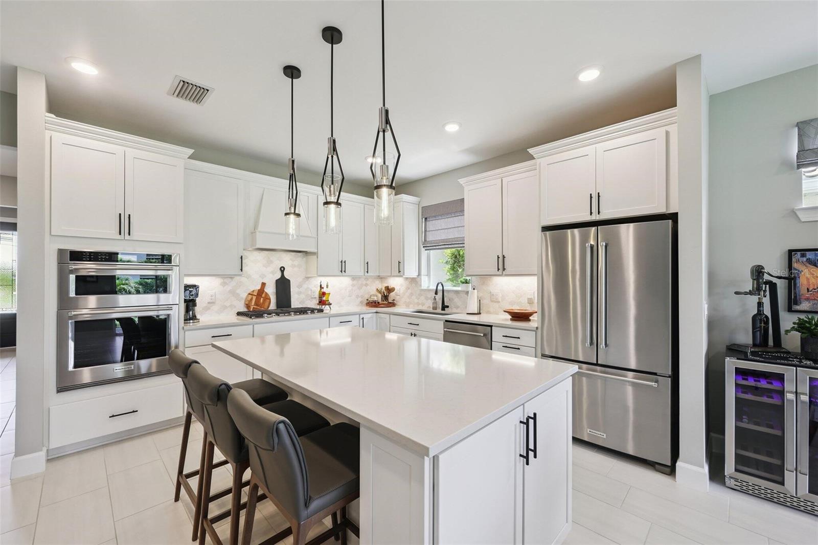10004 CORAL SHORE DR, ENGLEWOOD, FL, 34223